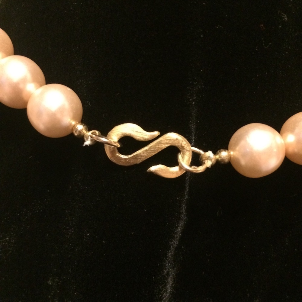 Vintage Chunky Pearl & Rhinestone Glam Choker - Picture 4 of 6